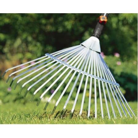 Gardena 3102 Yelpaze Çim Ve Yaprak Toplama Tırmığı